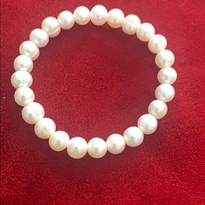 Pearl bracelet